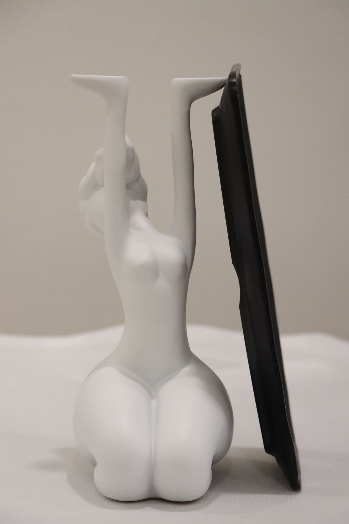 Modern Abstract Woman Decorative Tray – White Resin Table Organizer & Serveware - Image 3