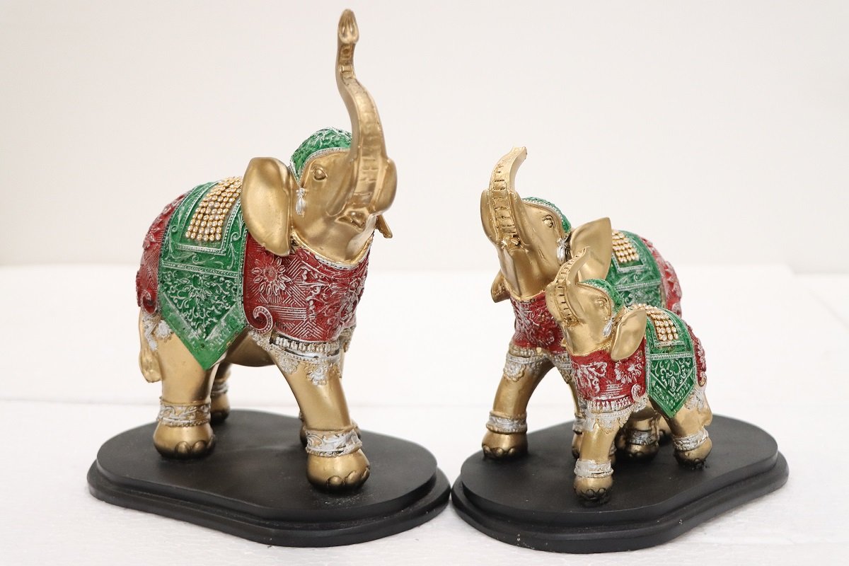 Royal Golden Elephant Decorative Showpiece - Image 4